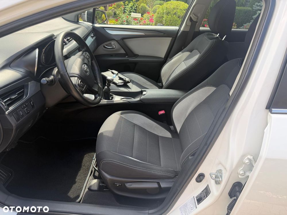 Toyota Avensis 2.0 D-4D Active Business - 5