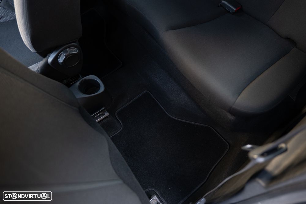Toyota Aygo x-play Eco - 13