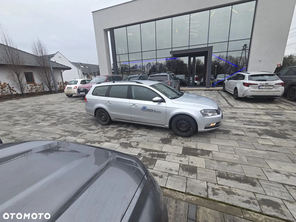 Volkswagen Passat 1.6 TDI Trendline - 1
