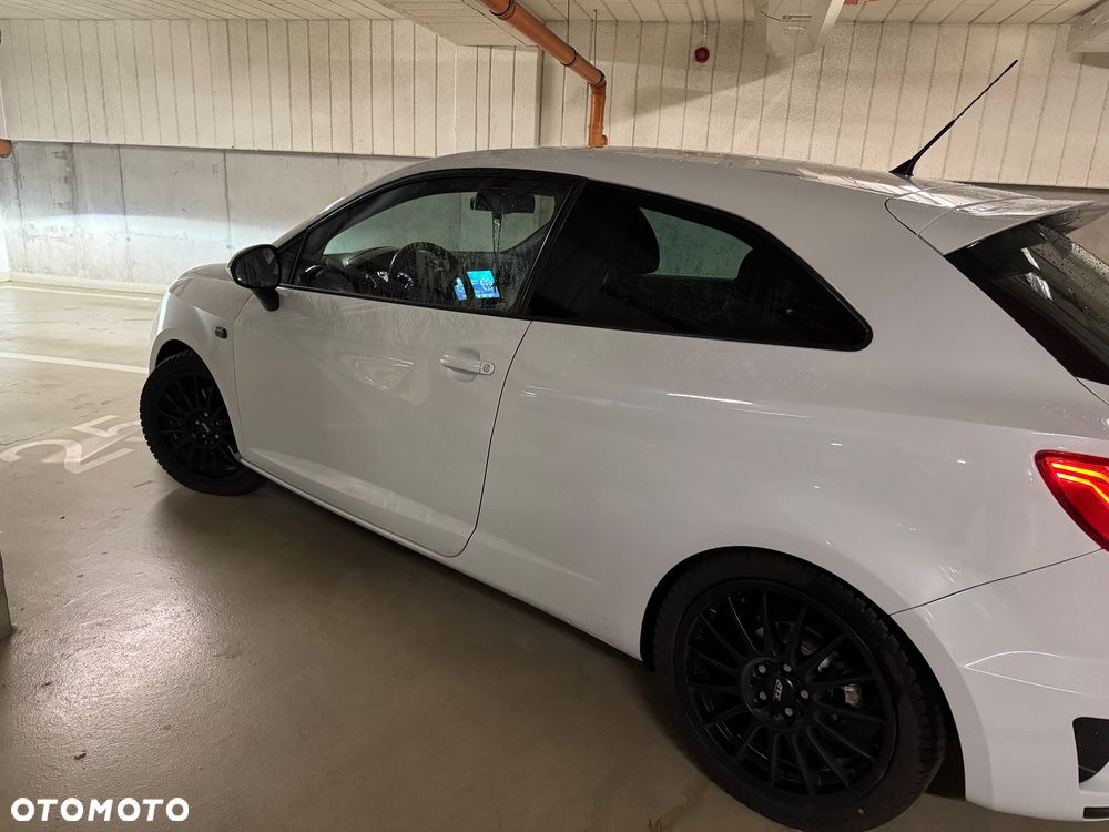 Seat Ibiza SC 1.4 TSI DSG Cupra - 11
