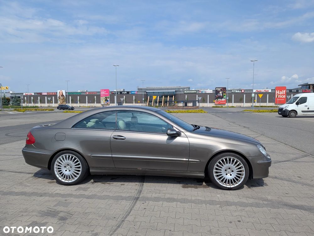 Mercedes-Benz CLK - 2