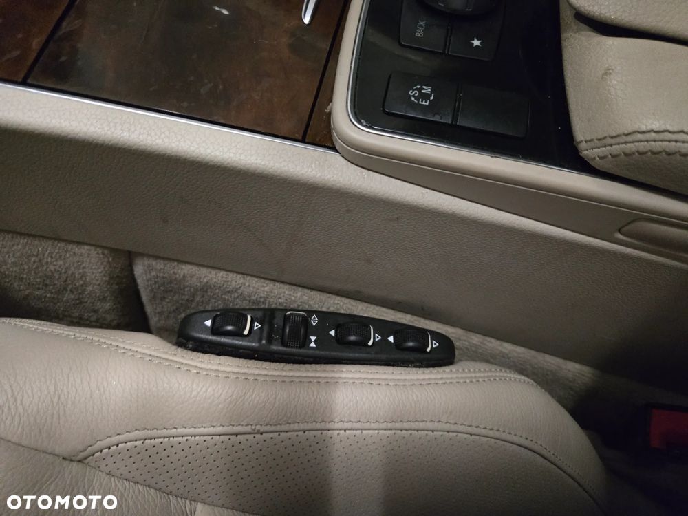 Mercedes-Benz Klasa E 350 4Matic 7G-TRONIC - 15