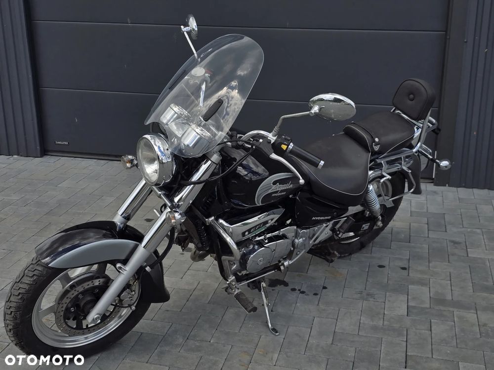 Hyosung GV - 12