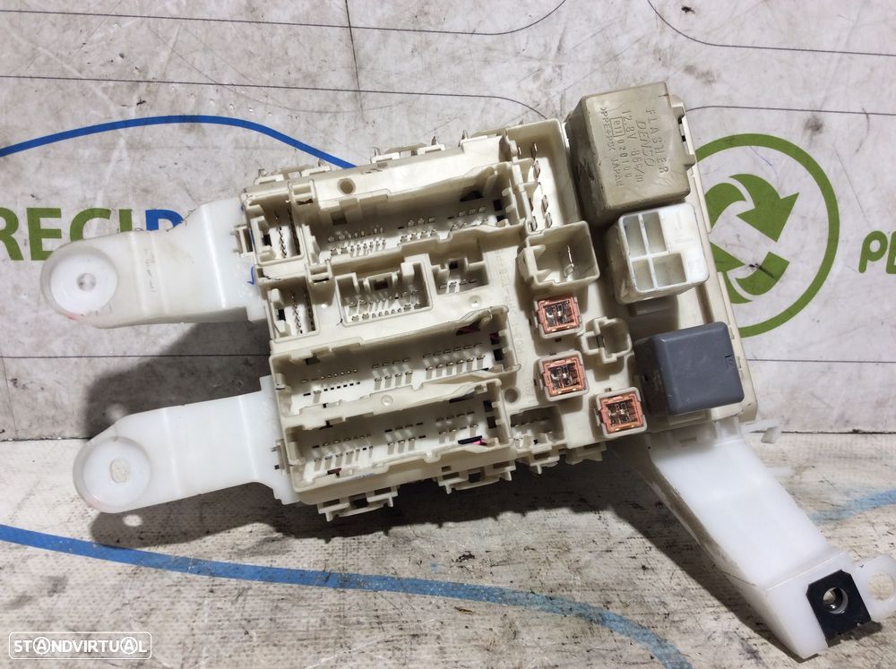 Caixa de fusíveis Toyota Auris Ref. 7470-0210 - 2