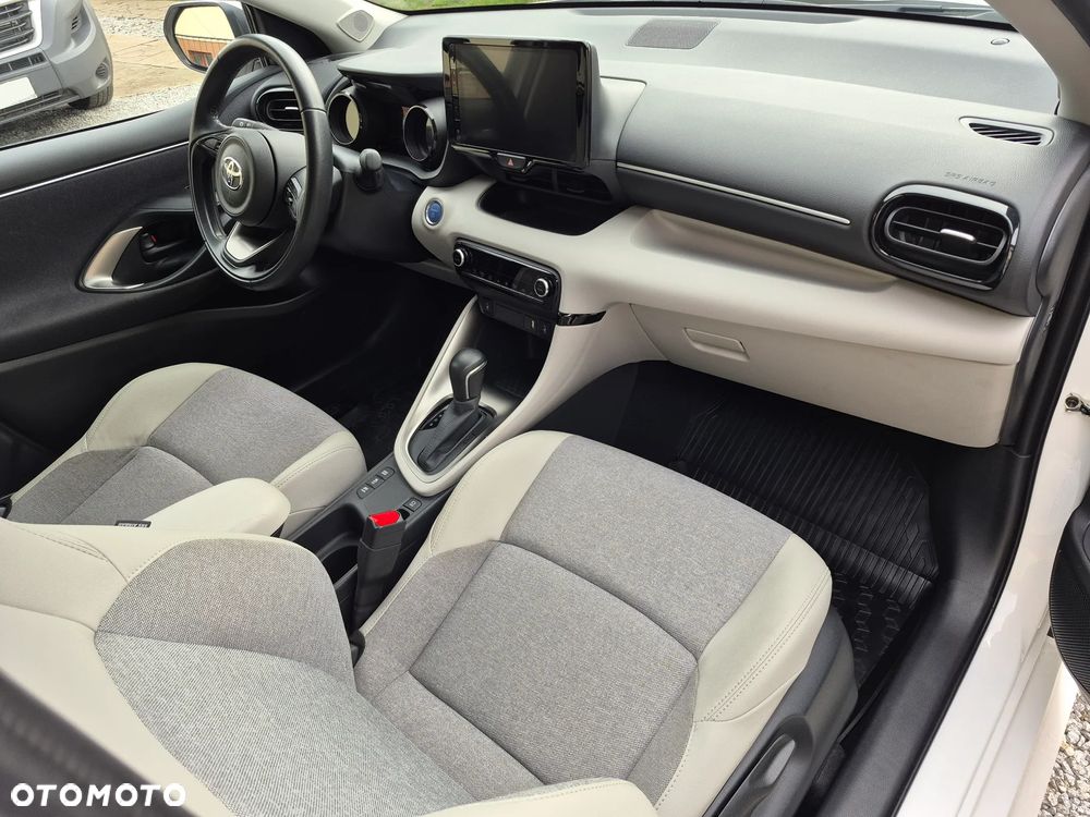 Toyota Yaris Hybrid 1.5 Executive - 8