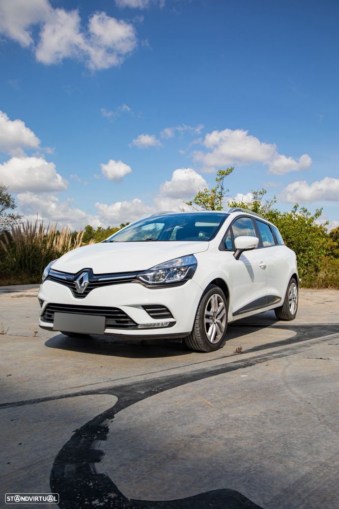 Renault Clio Sport Tourer - 1
