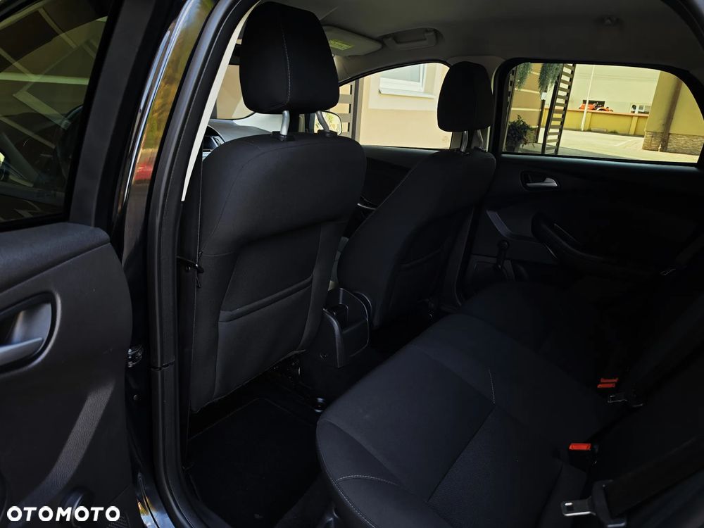 Ford Focus 1.6 TDCi DPF Trend - 38