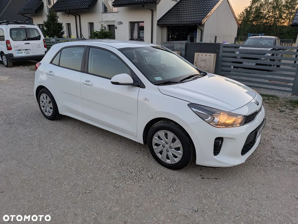 Kia Rio 1.2 M - 15
