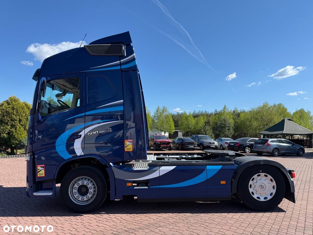 Volvo FH 500 *GLOBETROTTER* KLIMA POSTOJOWA* LODÓWKA* KOŁA 315/70-95%* ACC* Z FRANCJI - 4