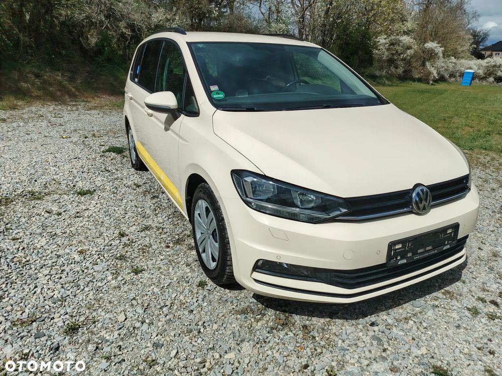 Volkswagen Touran - 3