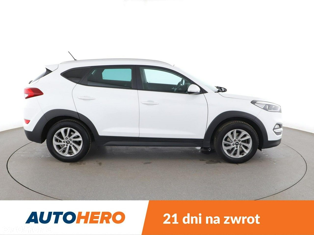 Hyundai Tucson 1.7 CRDI BlueDrive Comfort 2WD - 9