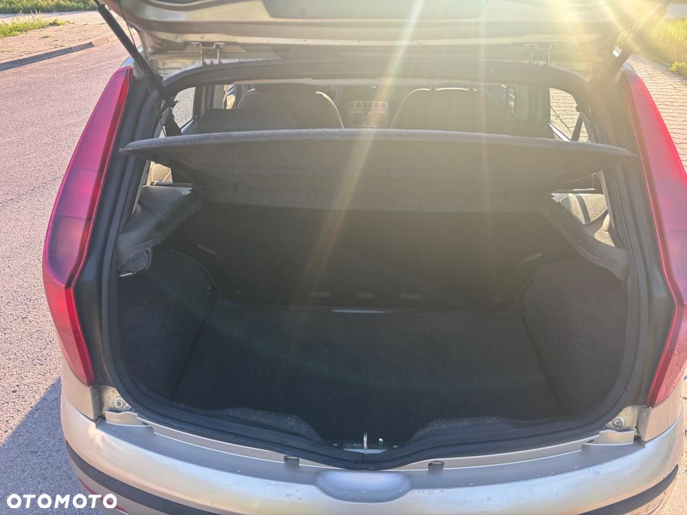 Fiat Punto 1.2 8V - 22