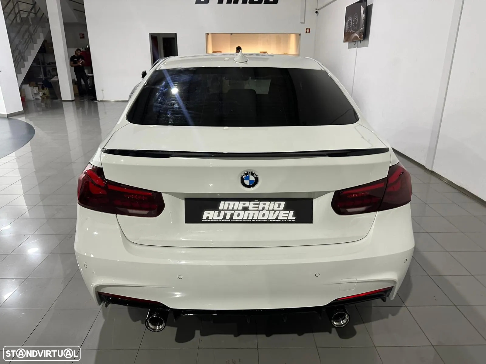 BMW 320 d Pack M - 31