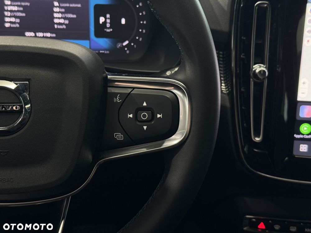 Volvo XC 40 B4 Plus Dark - 26