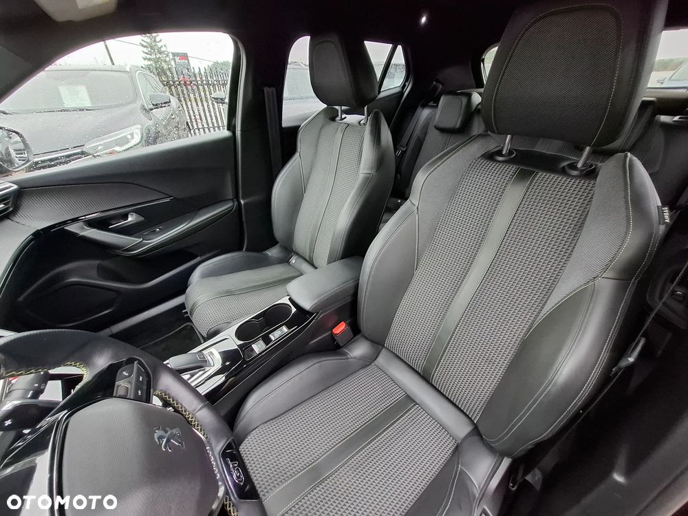 Peugeot 2008 1.5 BlueHDi GT Line S&S EAT8 - 14