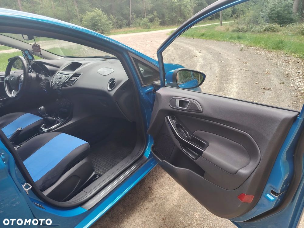 Ford Fiesta - 15