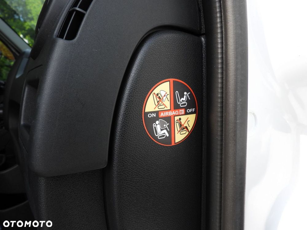 Renault MASTER FURGON BRYGADÓWKA 7 MIEJSC TEMPOMAT BLIŹNIACZE KOŁA KLIMATYZACJA  145KM - 37