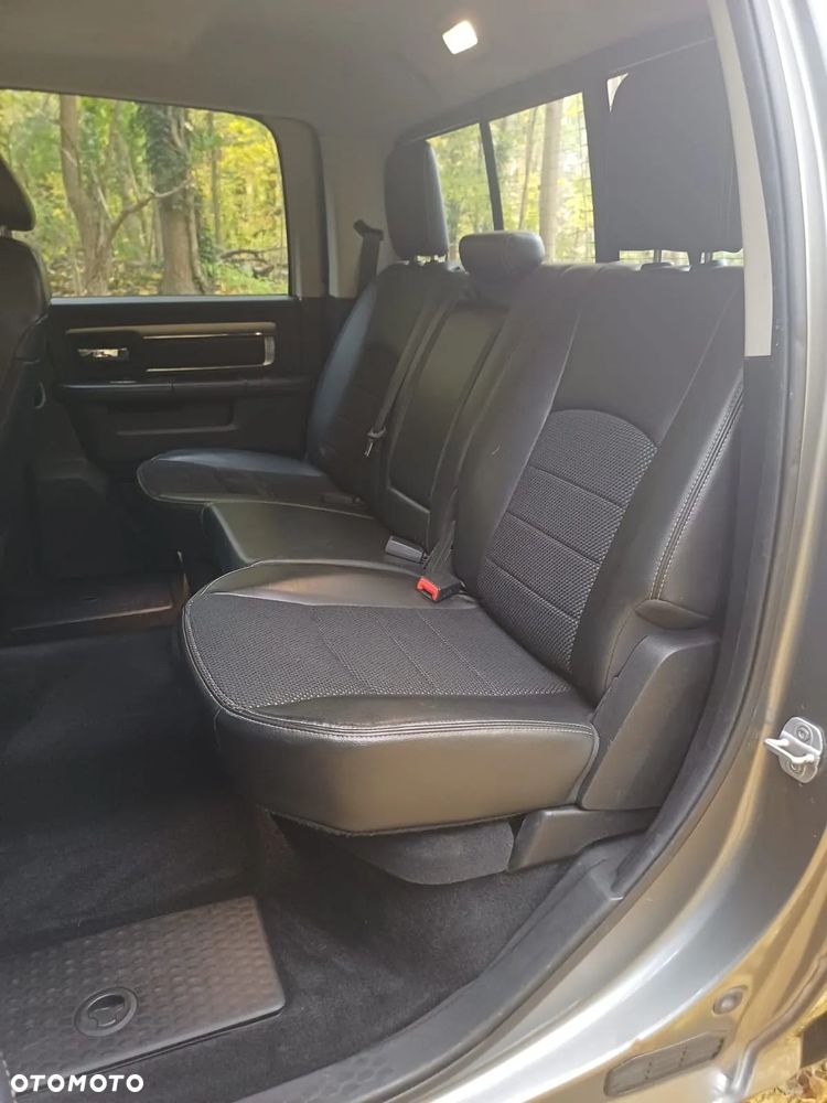 Dodge RAM 1500 5.7 4x4 - 10