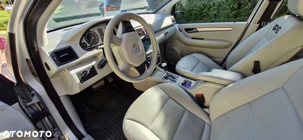 Mercedes-Benz Klasa B 180 CDI DPF Autotronic Special Edition - 3