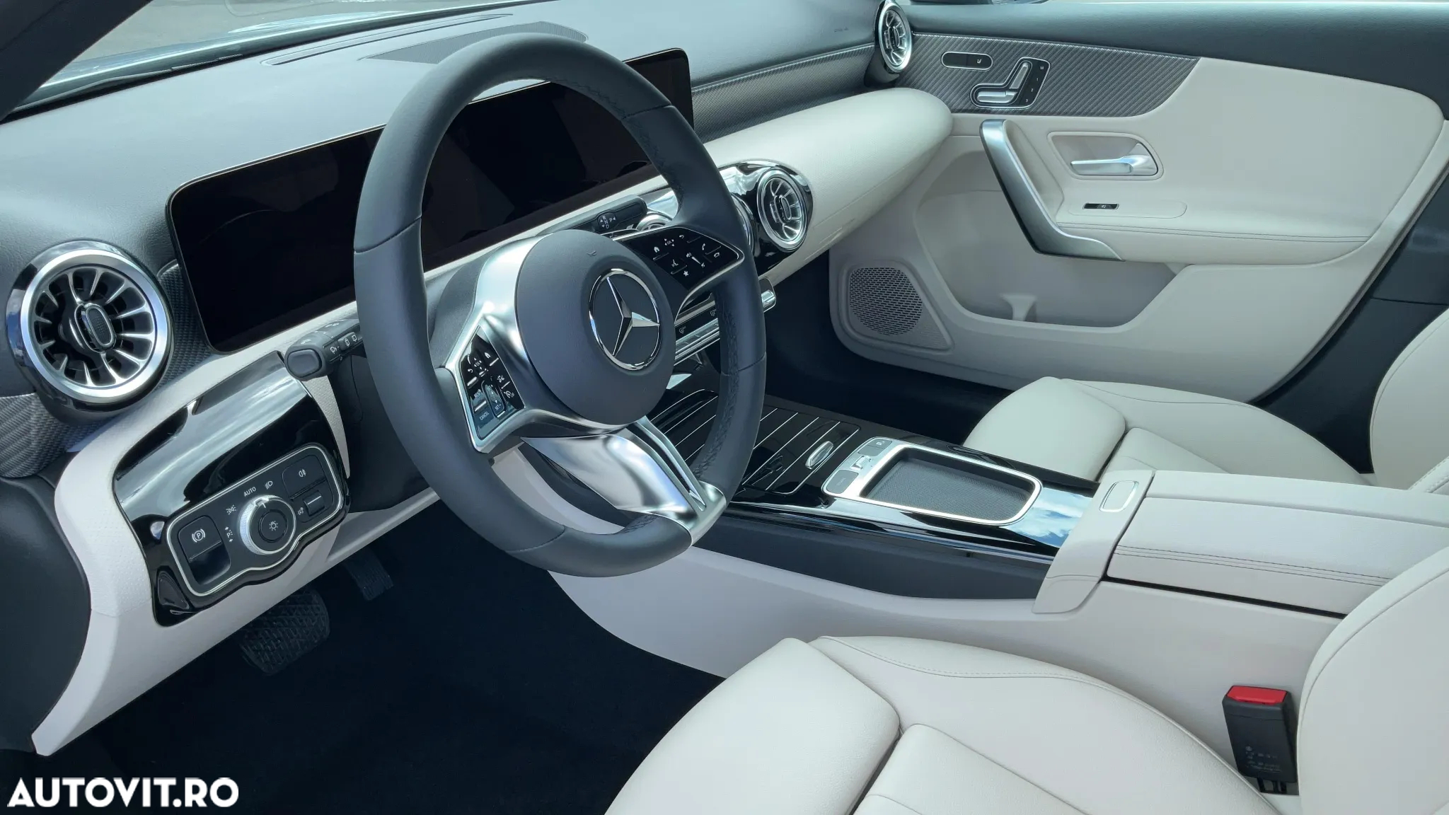 Mercedes-Benz A 220 4MATIC MHEV 8G-DCT - 9