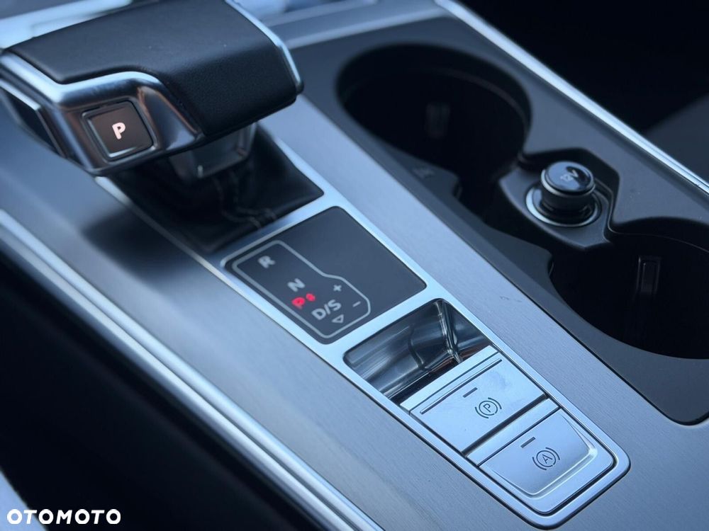 Audi A6 Avant 55 TFSI e Quattro Sport S tronic - 40