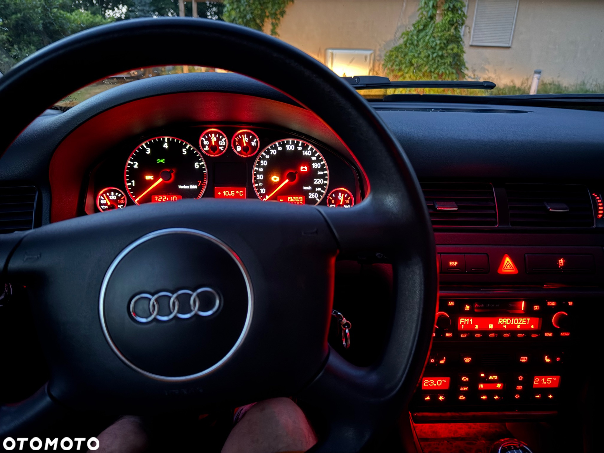 Audi A6 Avant 2.4 - 32