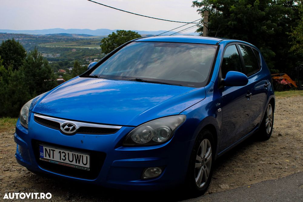 Hyundai i30 1.6 CRDI GL VM Comfort - 1