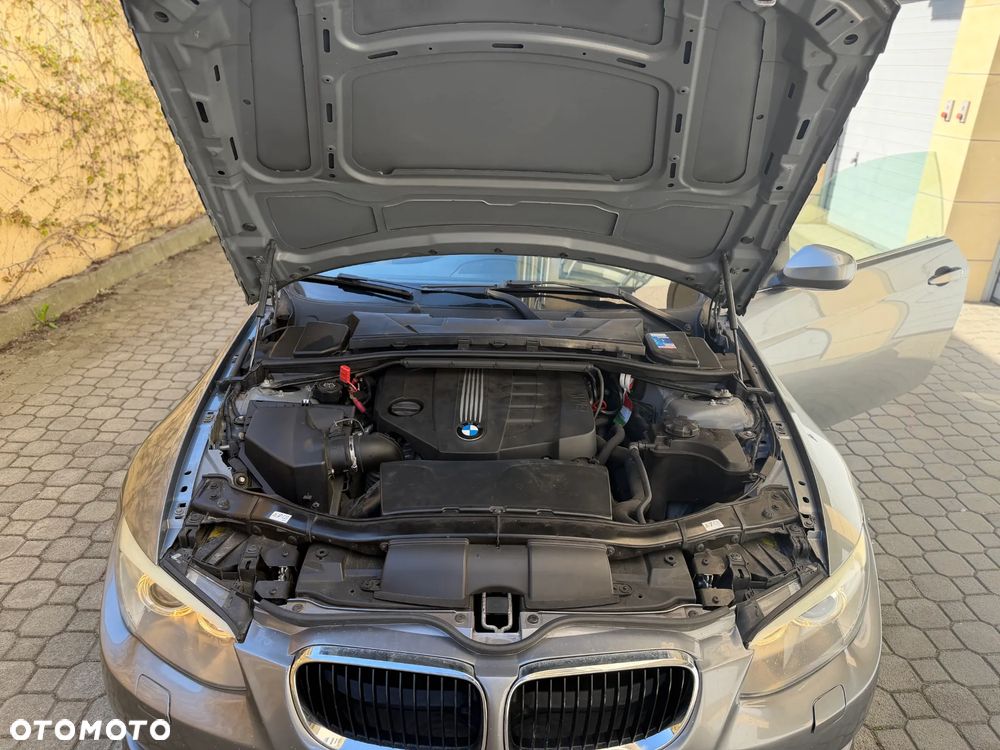 BMW Seria 3 320d - 12