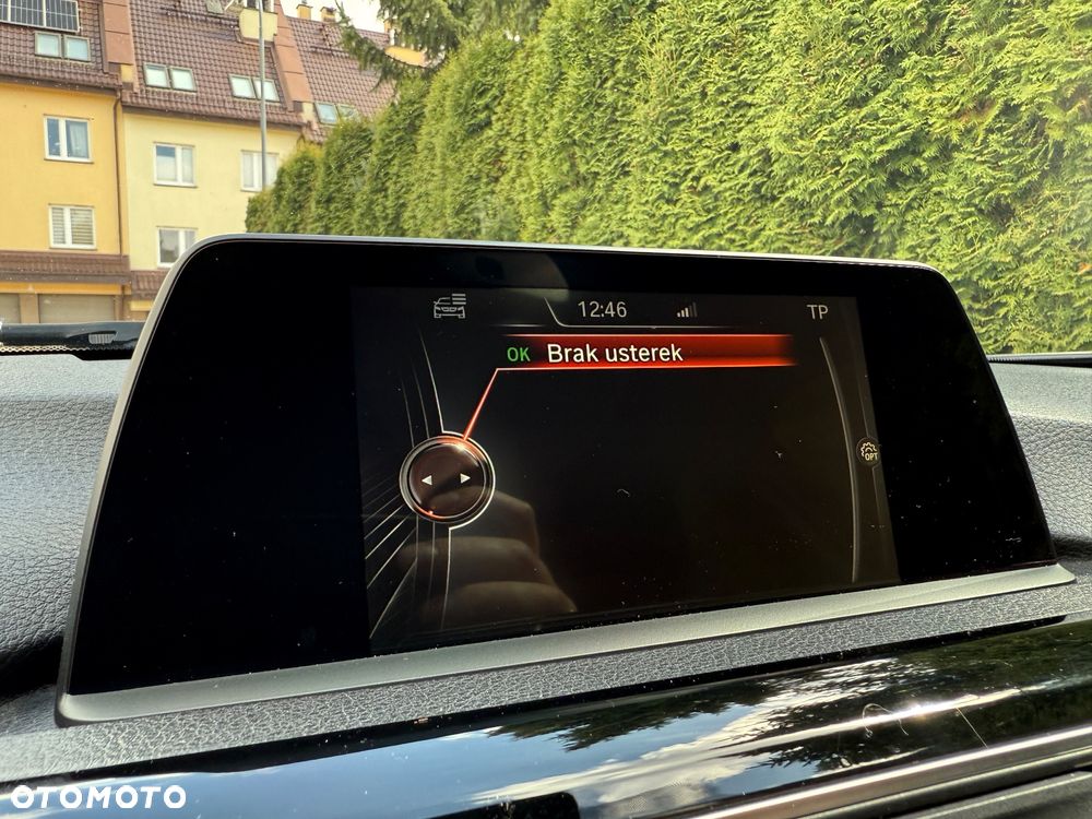 BMW Seria 3 318i Sport Line - 16