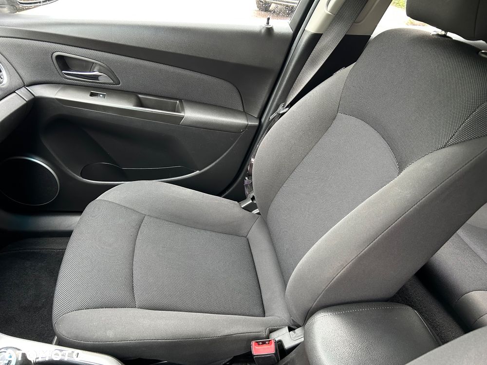 Chevrolet Cruze 1.8 LTZ - 17