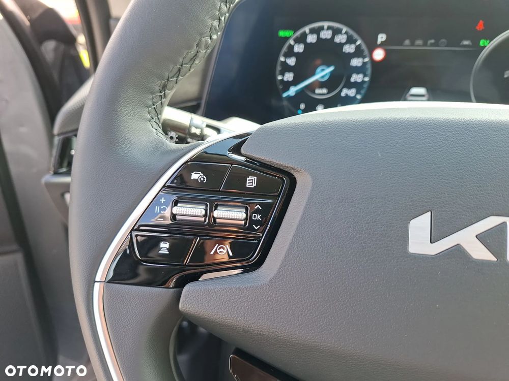 Kia Niro 1.6 GDI Hybrid Business Line - 17
