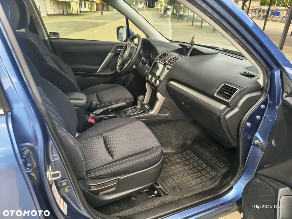 Subaru Forester 2.0 D Active Lineartronic - 11