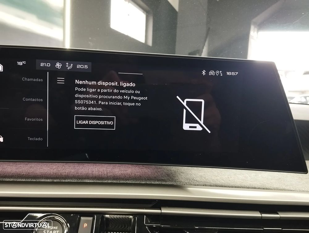 Peugeot 3008 1.2 Hybrid Allure e-DCS6 - 32