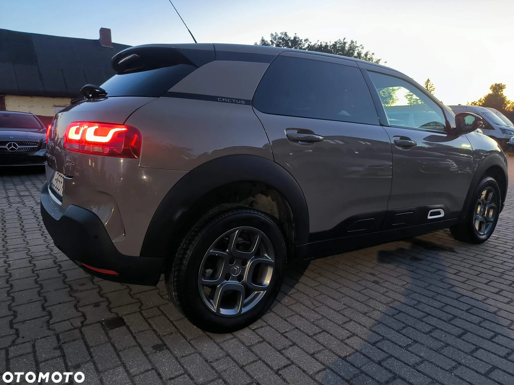 Citroën C4 Cactus PureTech 110 Stop&Start EAT6 Origins - 4