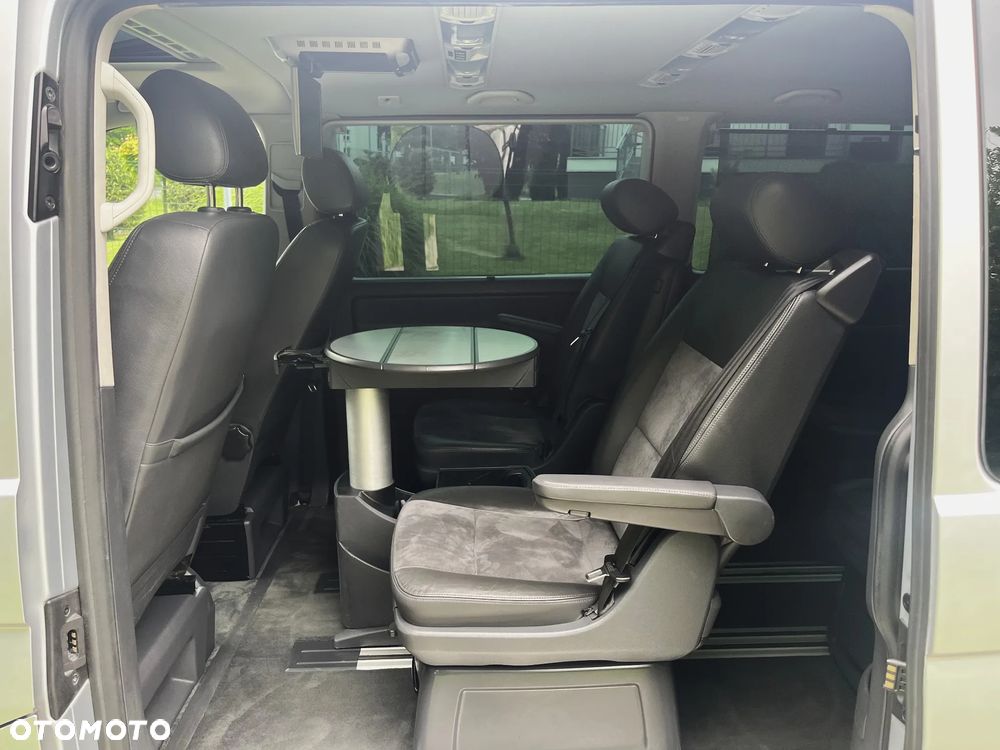 Volkswagen Multivan - 18
