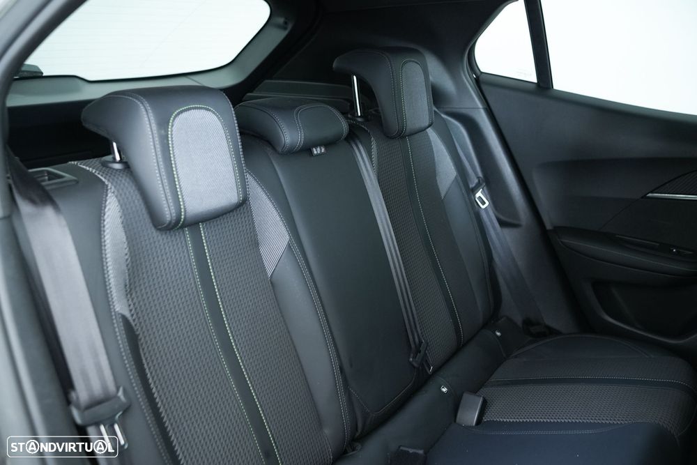 Peugeot 2008 - 25