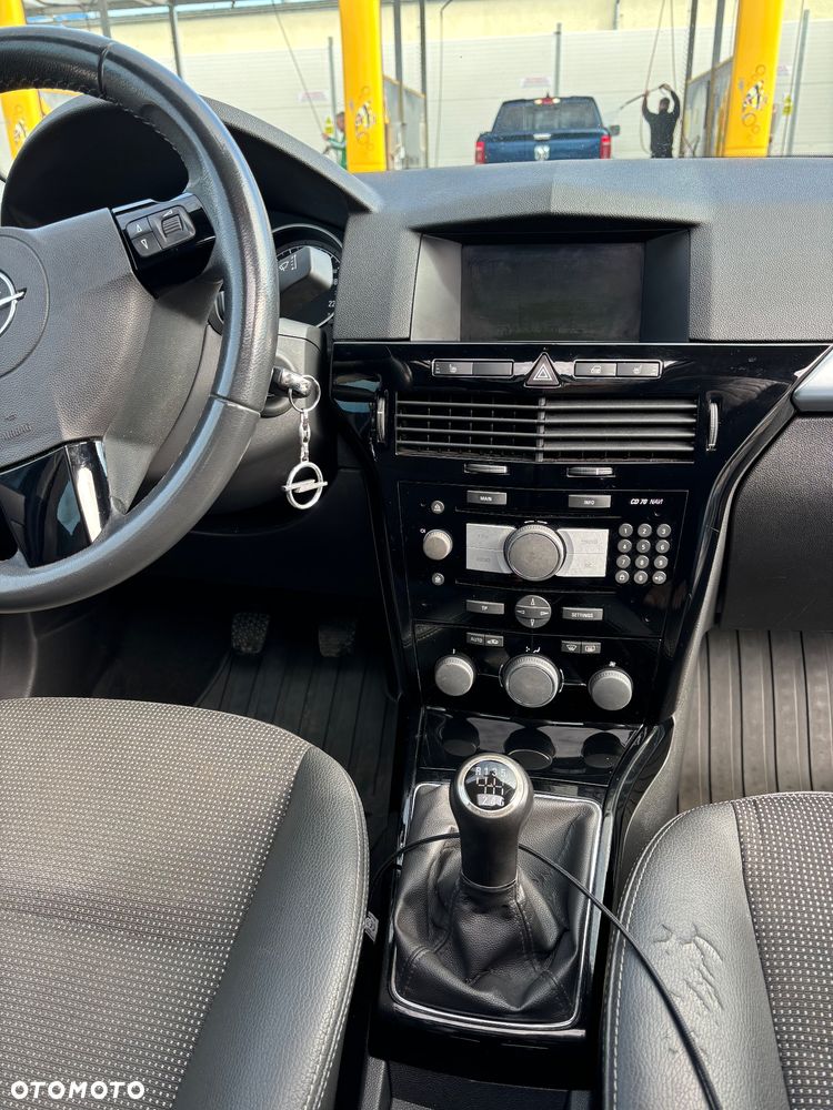 Opel Astra 1.9 CDTI Edition - 26