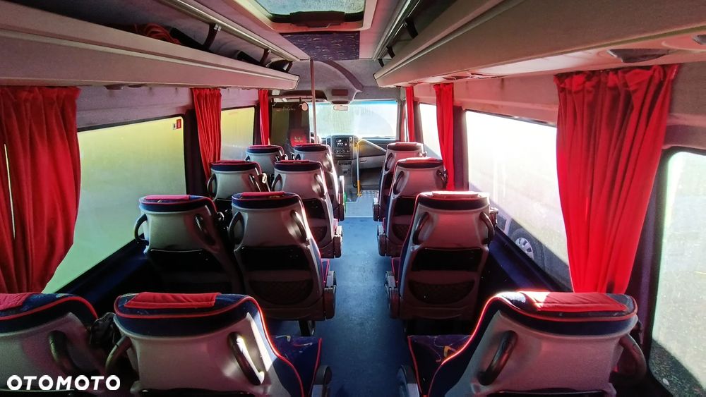 Mercedes-Benz Sprinter - 6