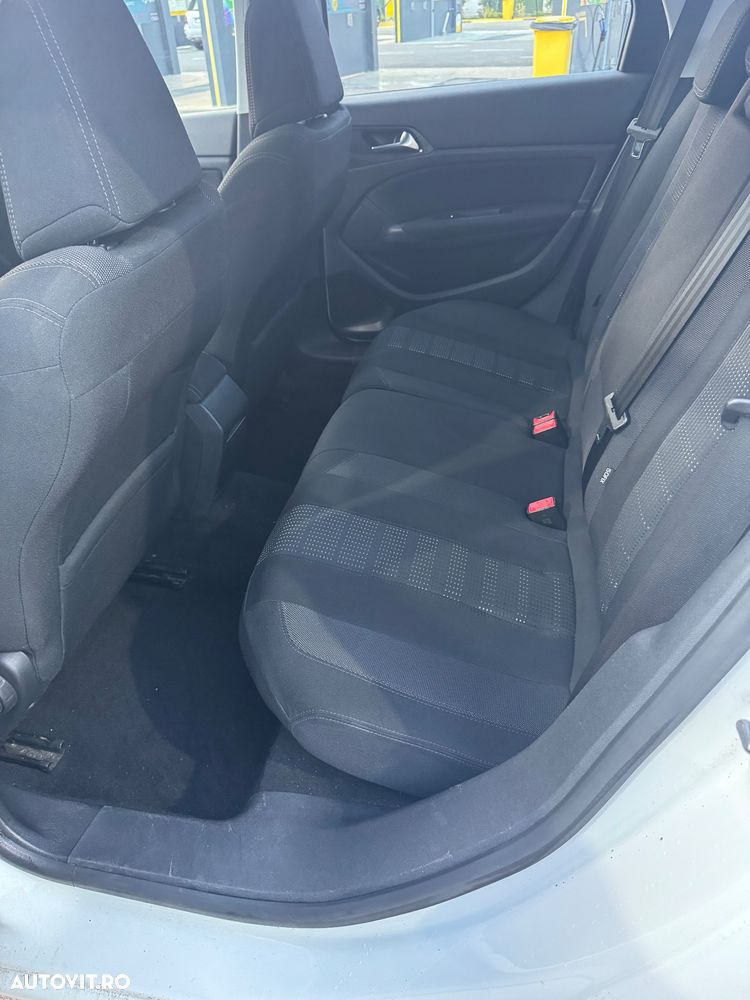 Peugeot 308 - 12