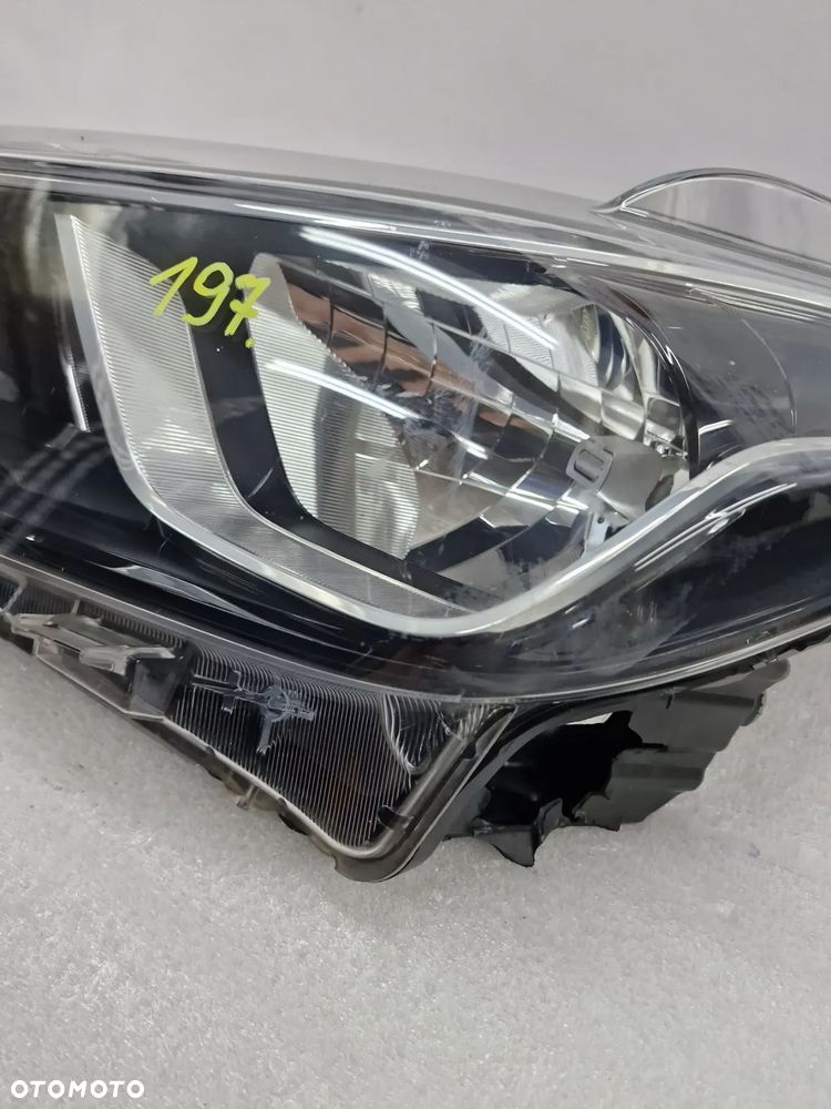 NISSAN MICRA K16 16- LEWA ZWYKŁA LAMPA PRZEDNIA PRZÓD LED , NR KOITO 100-18730 / 100-18728 , NR AUKCJI LA197 - 11