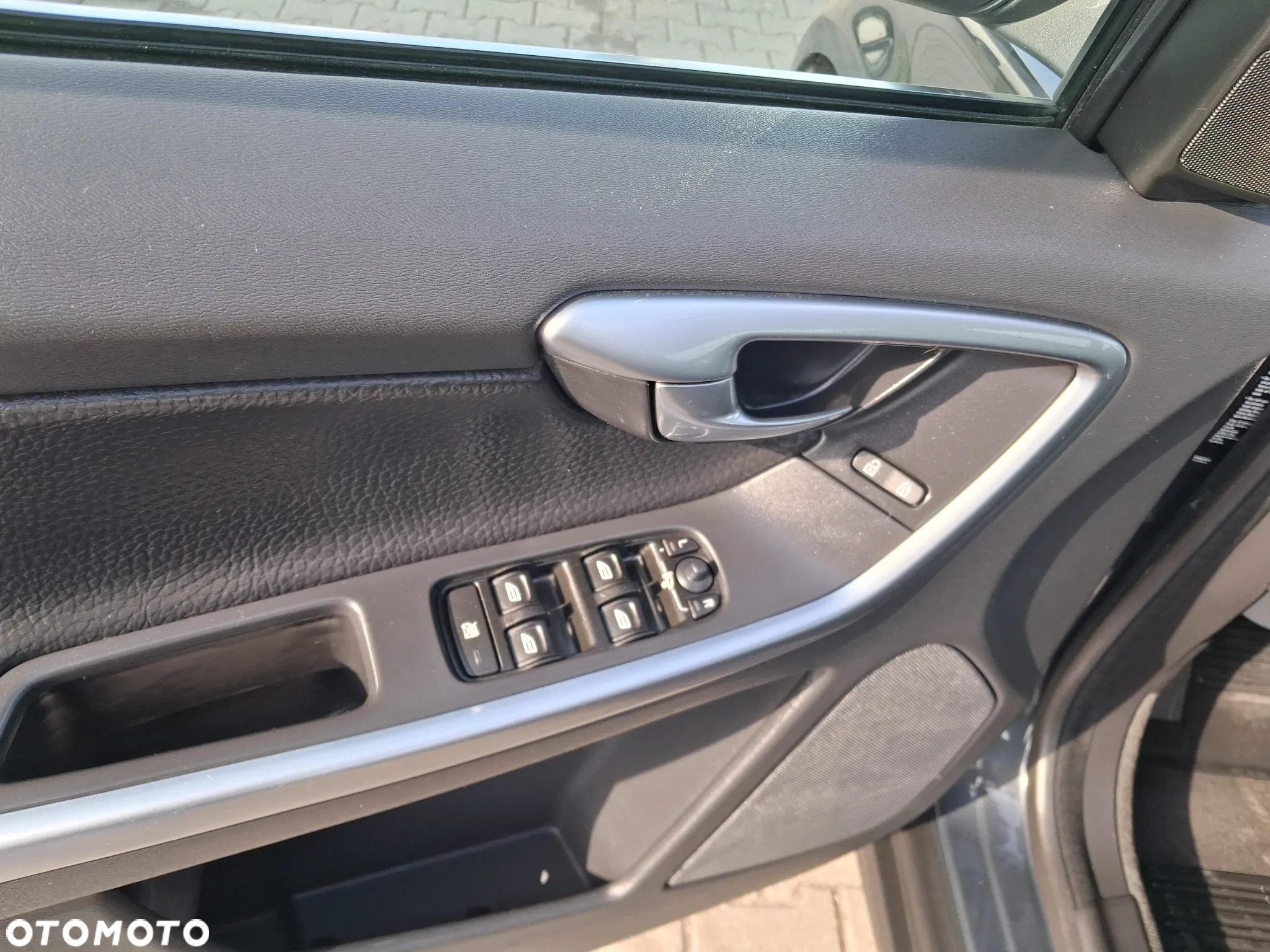 Volvo XC 60 2.4D - 7