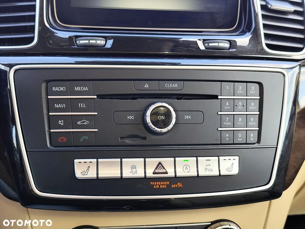 Mercedes-Benz GLS 400 4Matic 9G-TRONIC Exclusive - 24