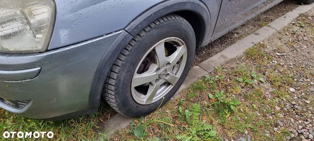 Opel Corsa - 3