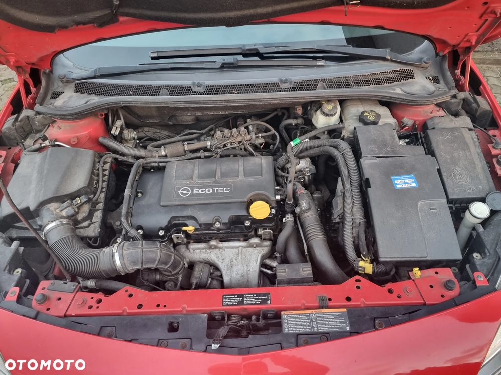 Opel Astra 1.4 T Cosmo - 10