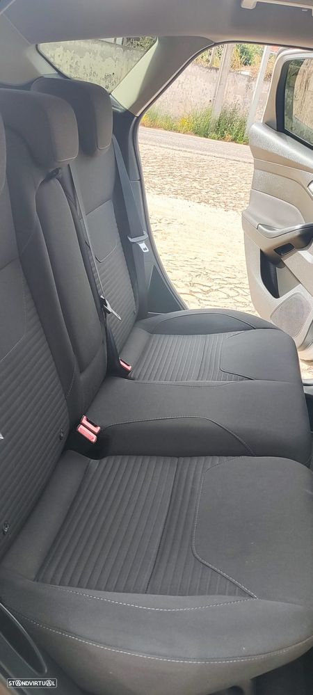 Ford Focus 1.5 TDCi Titanium - 13