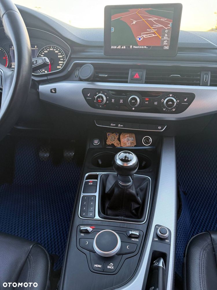 Audi A4 Avant 2.0 TDI ultra - 14