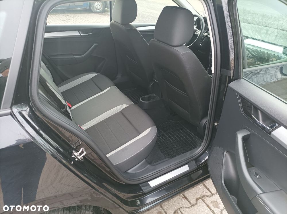 Skoda RAPID Spb 1.0 TSI Ambition - 5