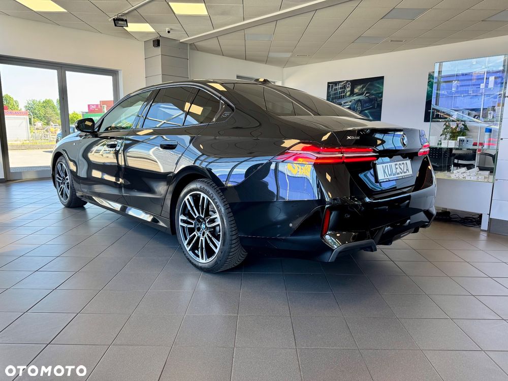 BMW Seria 5 520d xDrive - 8