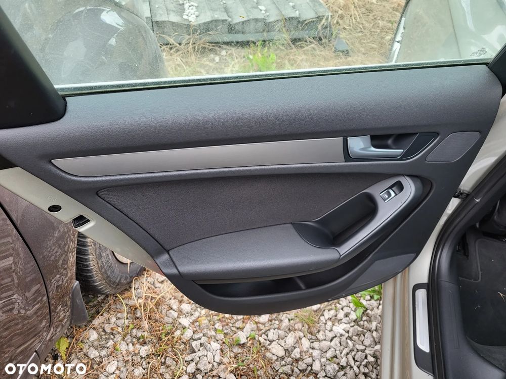 Audi A4 Limousine 1.8 TFSI Ambiente - 25