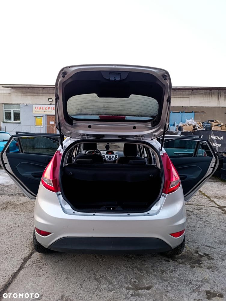 Ford Fiesta - 11